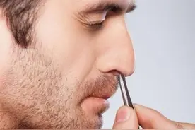 男性的鼻毛为何会“窜”出来？鼻毛旺盛意味着什么？看完涨知识了图片