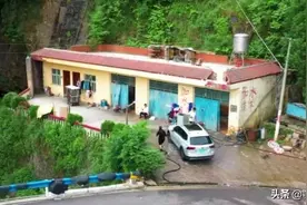 农村夫妻在一穷山沟建栋平房让人瞧不起，20年后成为百万富翁图片