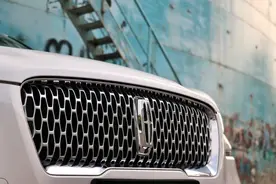 豪华品牌最舒适的入门级SUV，竟是24万多的林肯冒险家图片