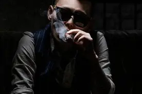 失踪人口谢帝终于回归！登不了台的谢老板儿这三年是怎么过的？图片