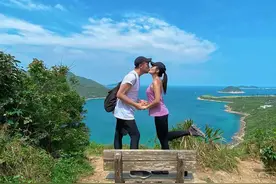 甜蜜！39岁前港姐亚军结婚6年依旧恩爱，晒山顶亲吻照：幸福相伴图片