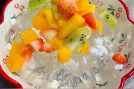 冰凉白凉粉，喜欢吃冰凉粉解暑，酸酸甜甜非常美味，简单易做图片