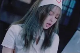 YG删除Jennie护士装画面，粉丝拼命掩护，路人终于爆发图片