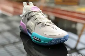 美如画！韦德全城9代棉花糖正式曝光，这颜值，活该李宁赚钱啊图片