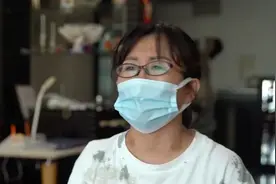 太惨！女子千万豪宅被离婚18年的前夫变卖！崩溃哭诉：他跑了，我还要承担巨额赔偿图片