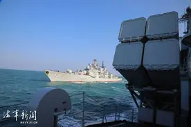 “超级现代”密集现身：超音速鹰击-12导弹发射架细节首次公开图片