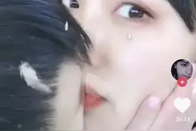 南阳网红女幼师嘴对嘴亲小男孩，惹怒1000万网友！图片