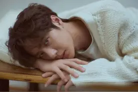 有种“择优遗传”叫王一博，专挑父母优点长，“公公帅婆婆美”图片