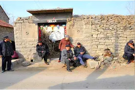 农村俗语“门前不栽树，屋后不开窗”是啥意思？老话还在理吗？图片