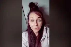 英国宝妈“神奇”分娩，睡梦中被护士叫醒，掀开被子女儿已在床上图片
