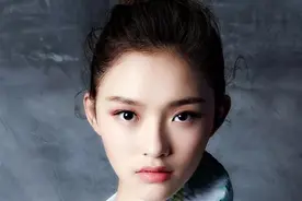 两位画家笔下的“美人鱼”，谁更技高一筹呢图片