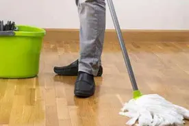 家政阿姨的打扫方式，步骤简单却清洁效果好，值得一学图片