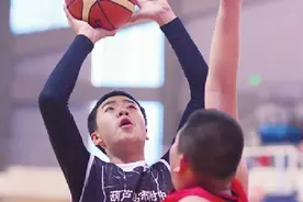 找不到韩德君的接班人，后卫线也断档，辽篮首次面向全国“海选”小球员图片