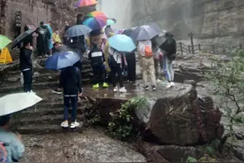 免门票120元进了云台山，必消小交通60元，游完花了250元图片