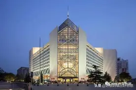 高大上的银行总部到底录用哪些院校和专业的毕业生之一图片