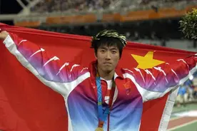 尘封17年，刘翔奥运纪录无人能破！美国巨星冲线丢金，仅输0.05秒图片