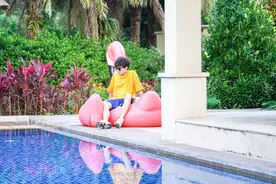 冬季飞到三亚迎接春天，住的这个泳池别墅让我惊艳到了图片