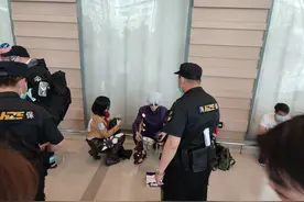 cos五条悟却被保安当“乞丐”，不许摆摊，还吐槽coser图片