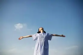 “月子间，老公要分开睡”伤你最深的，往往是你最亲的人图片