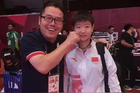 刘国梁透露国乒趣事！孙颖莎问：有饭吃吗？马龙：一天24小时都有图片