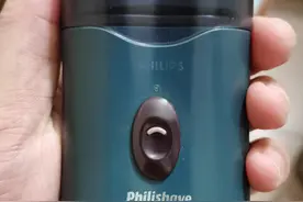 用这款飞利浦剃须刀的都是7080后吧图片