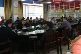 南宁市体育运动学校组织学习《加强广西竞技体育后备人才培养工作的实施意见》图片
