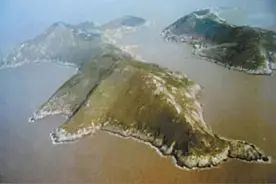 我军首次陆海空联合作战，彭德怀为何说“要用牛刀杀鸡”？图片
