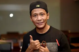 与小沈阳争一哥，却又在事业巅峰时消失，宋小宝到底经历了什么？图片