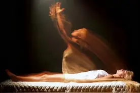 人生真的有轮回吗？3岁女孩拥有前世记忆，认出前世亲人图片