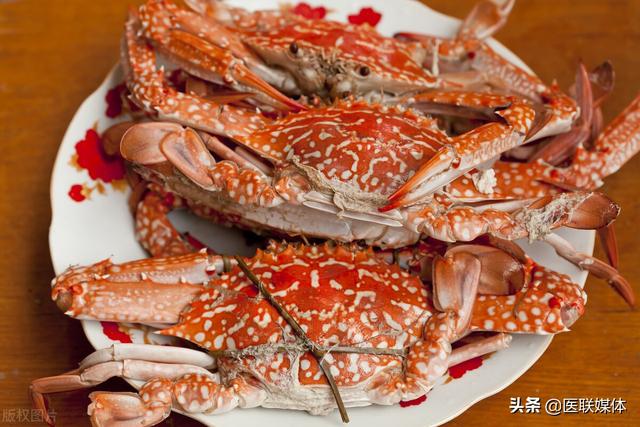 头发干枯，一把一把掉？合理补充5种营养素，帮你缓解缓解