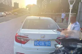 男子新买二手车，一上路就被扣3分！疑惑：我没做错什么啊！图片