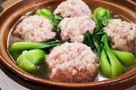 老饭骨小小狮子头，水汆非油炸，健康又美味图片