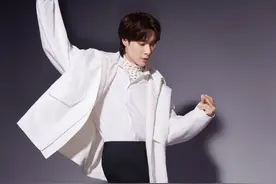 张艺兴30岁生日会直播精彩回顾，外网热度前十图片