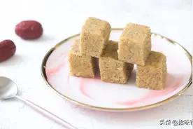 好简单的小蒸糕，营养口感丰富，11个月左右的宝宝就可以品尝咯~图片