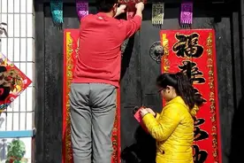 农民张贴对联，分不清上下联，张冠李戴只因忽视了这些辨别技巧图片