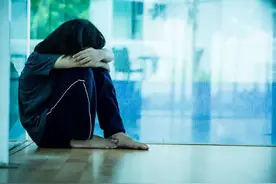 人大代表建议修改《刑法》，将未成年人性同意年龄提高至16岁图片