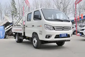 整车重2.5吨，车高不到2米，实拍福田瑞沃小金刚蓝牌自卸车图片