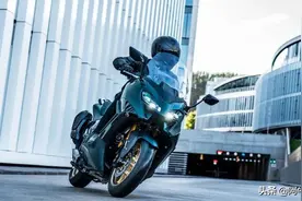 雅马哈2022款TMAX 560发布，全面升级的“羊王”图片