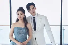 娶大6岁的二婚女人，甘当继父，婚后让妻子停工4年，他这是何苦？图片