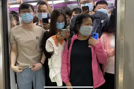 北京月收入10000，是什么生活状态？一年能剩下多少？图片