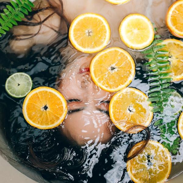 如何正确补水？皮肤保湿原理与天然保湿因子了解一下？