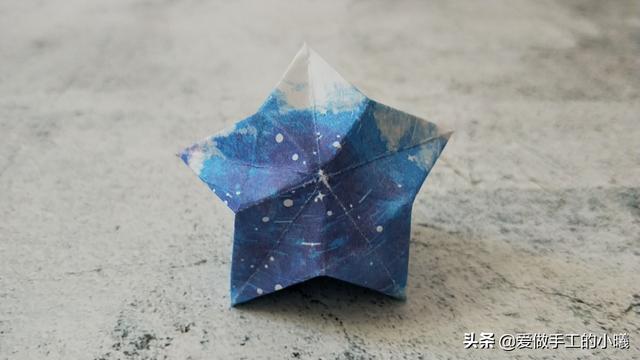 五角星钻石折纸教程图解，好玩又好看，快来试试！