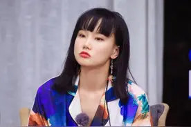 黄龄的风情，多数人不懂图片