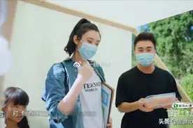 CL红底鞋和华伦天奴到底哪个更性感？奚梦瑶告诉你答案图片