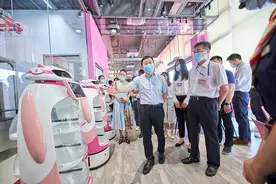 碧桂园旗下机器人餐厅综合体开业 计划打造一体化智慧餐饮集团图片
