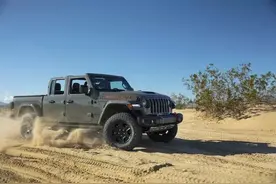 鲜有的原厂沙漠利器，Jeep发布角斗士沙漠特别版图片