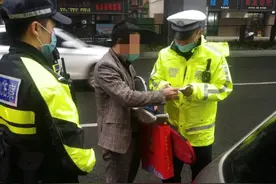 28本驾照都不够扣！超级“违章王”落网……（附详细违章扣分规则）图片