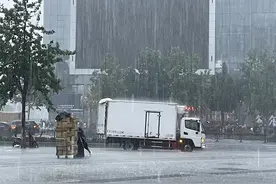 河南遇特大暴雨，数以万计水泡车保险赔不赔？图片