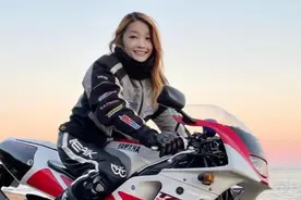 推特超人气日本“摩托美少女”，竟然是50岁大叔？粉丝们崩溃了图片