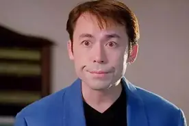 “一代鬼王”雷宇扬近照，跑商演发福明显，娶小21岁主持长居内地图片